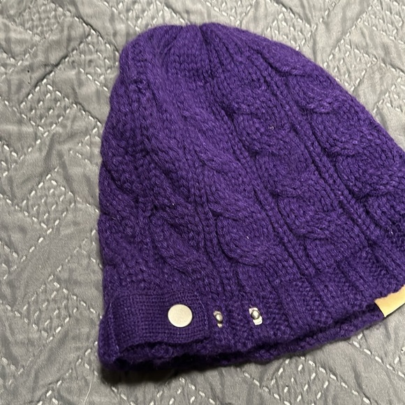 University of Washington Huskies Purple Knit Beanie Hat - Picture 2 of 2
